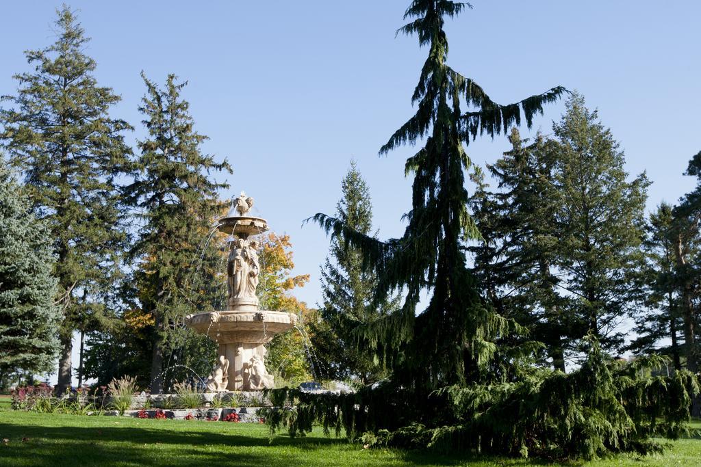 Elm Hurst Inn & Spa Ingersoll Εξωτερικό φωτογραφία